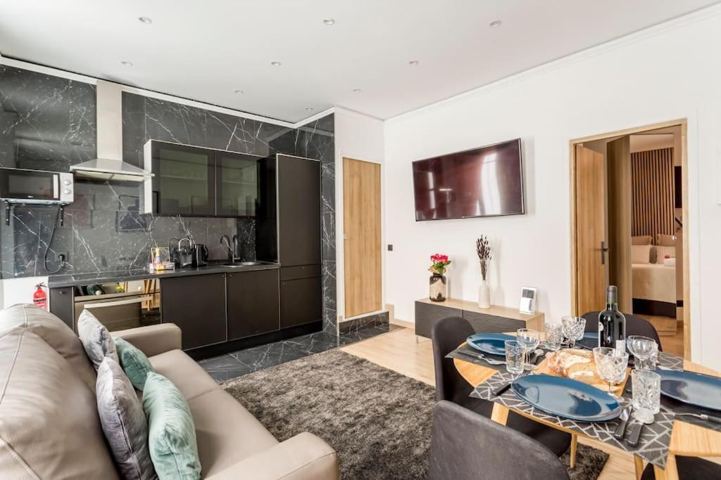Suite Paris, Tour Eiffel, Champs Elysees Buitenkant foto