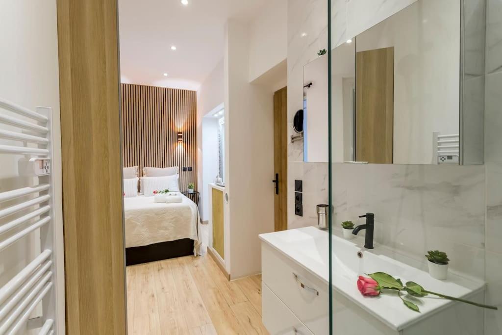 Suite Paris, Tour Eiffel, Champs Elysees Buitenkant foto