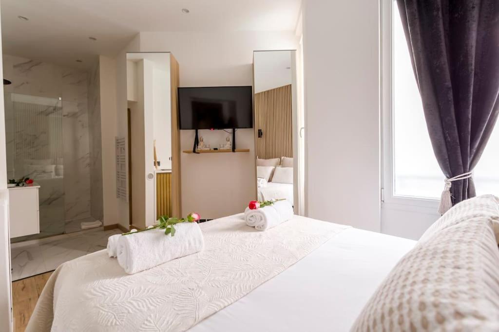 Suite Paris, Tour Eiffel, Champs Elysees Buitenkant foto