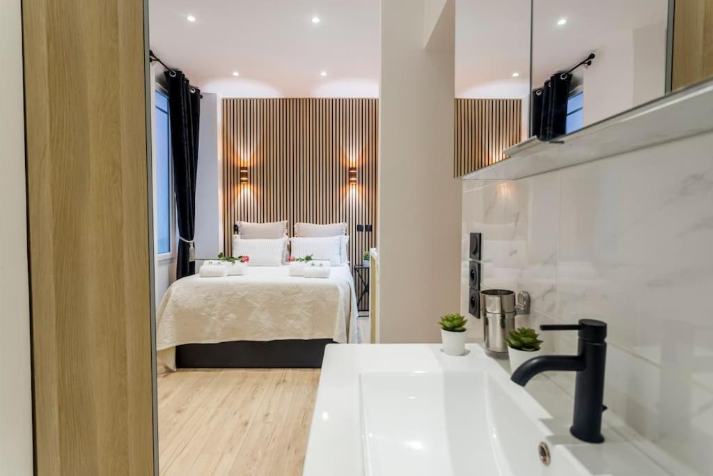 Suite Paris, Tour Eiffel, Champs Elysees Buitenkant foto